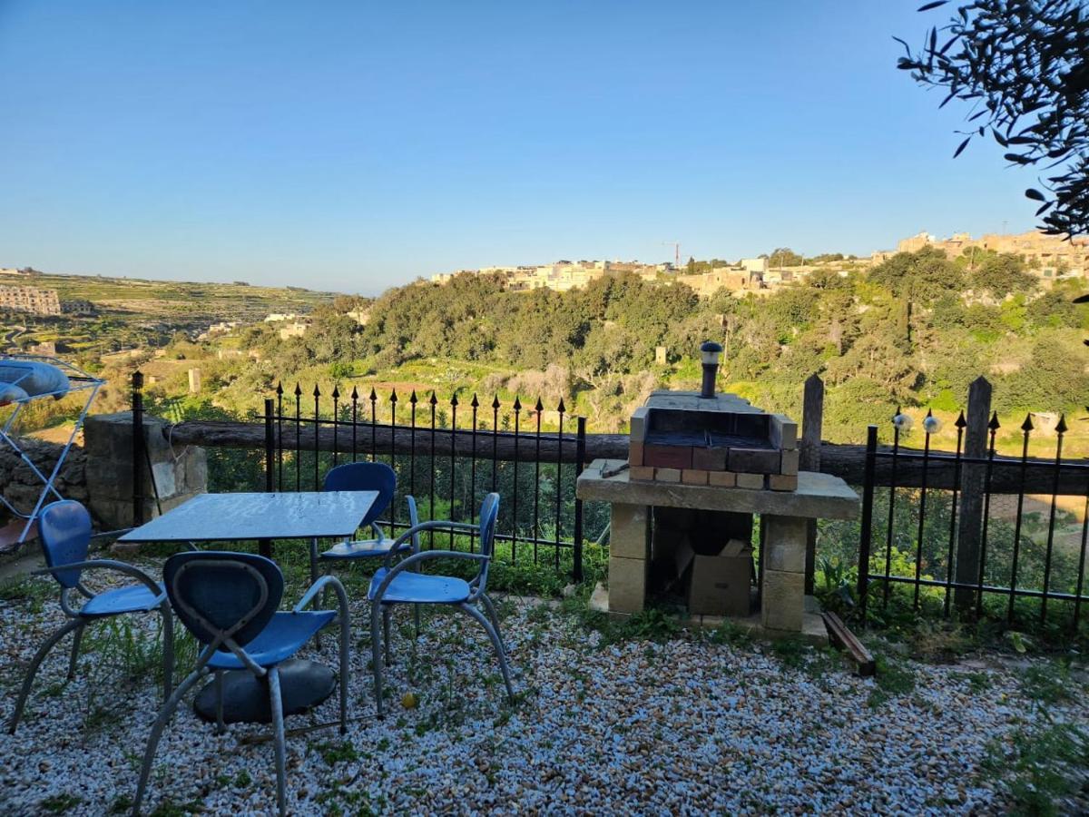 Tranquil Escape In Gozo Shared Pool & Morning Meal Bed and Breakfast Ghajn il-Kbira  Exterior foto