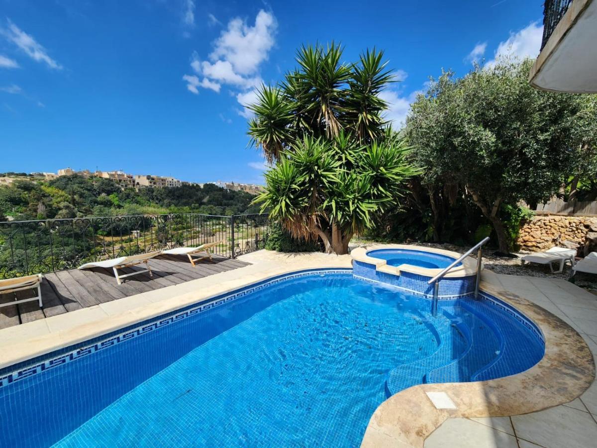 Tranquil Escape In Gozo Shared Pool & Morning Meal Bed and Breakfast Ghajn il-Kbira  Exterior foto