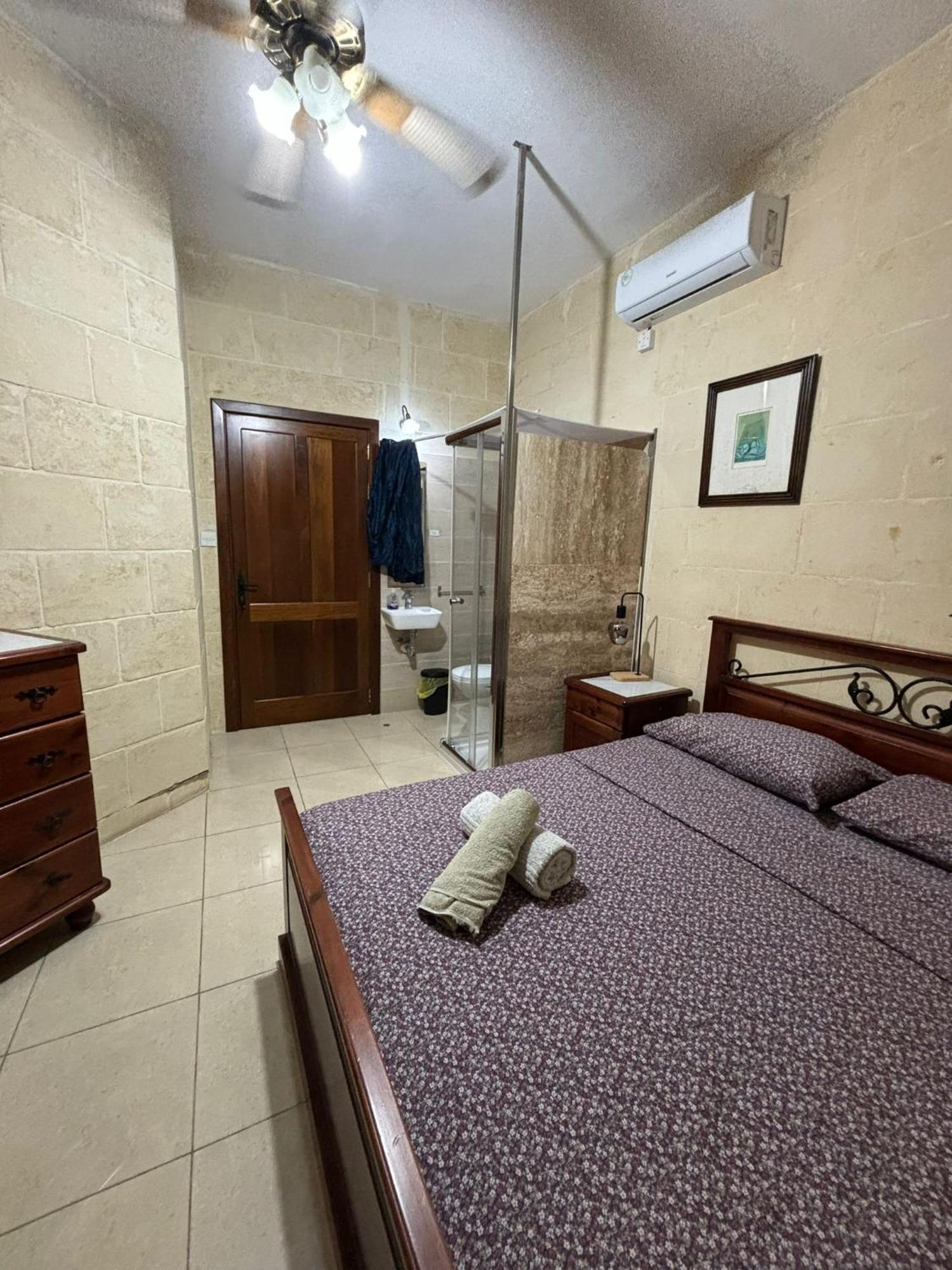 Tranquil Escape In Gozo Shared Pool & Morning Meal Bed and Breakfast Ghajn il-Kbira  Exterior foto